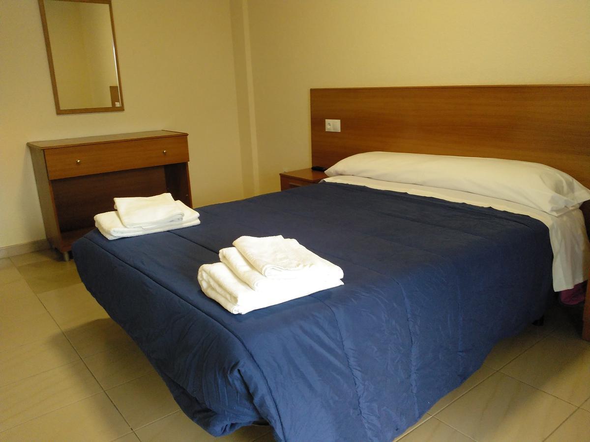 Hostal Orly Camponaraya Luaran gambar